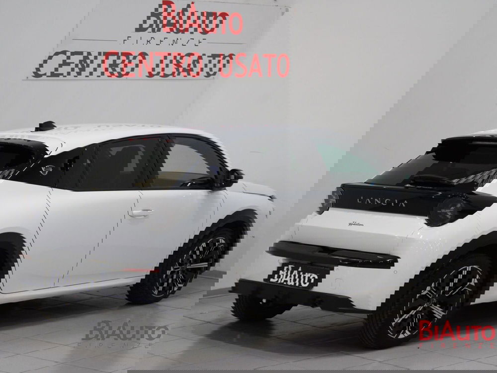 Lancia Ypsilon usata a Firenze (2)