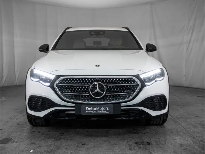 Mercedes-Benz Classe E Station Wagon nuova a Macerata (5)