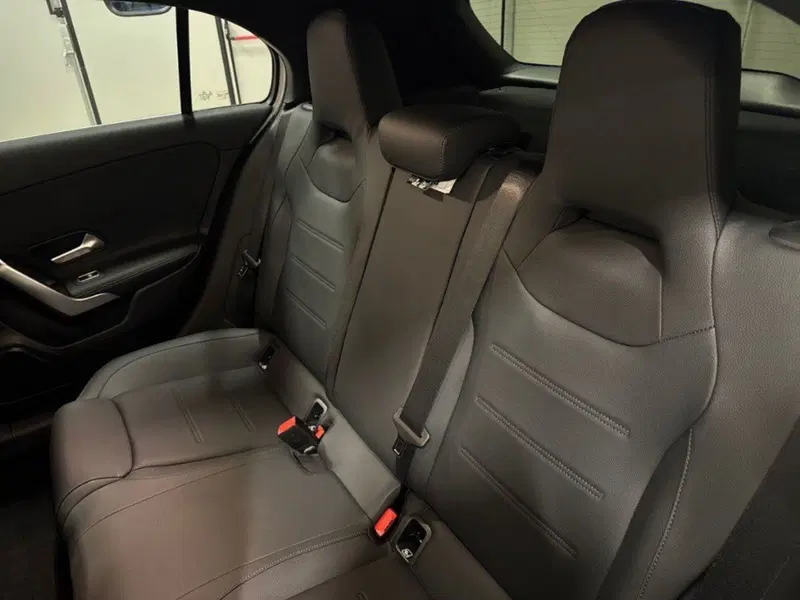 Mercedes-Benz Classe A Sedan nuova a Macerata (13)
