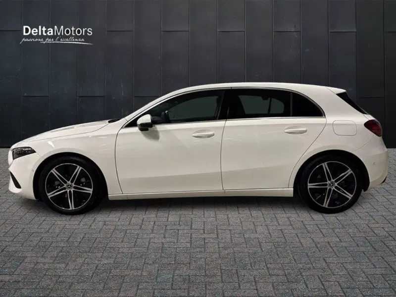 Mercedes-Benz Classe A Sedan nuova a Macerata (2)