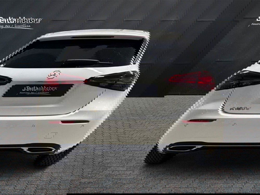 Mercedes-Benz Classe A Sedan nuova a Macerata (4)