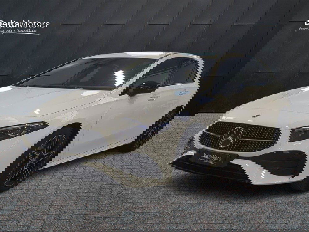 Mercedes-Benz Classe A Sedan nuova a Macerata