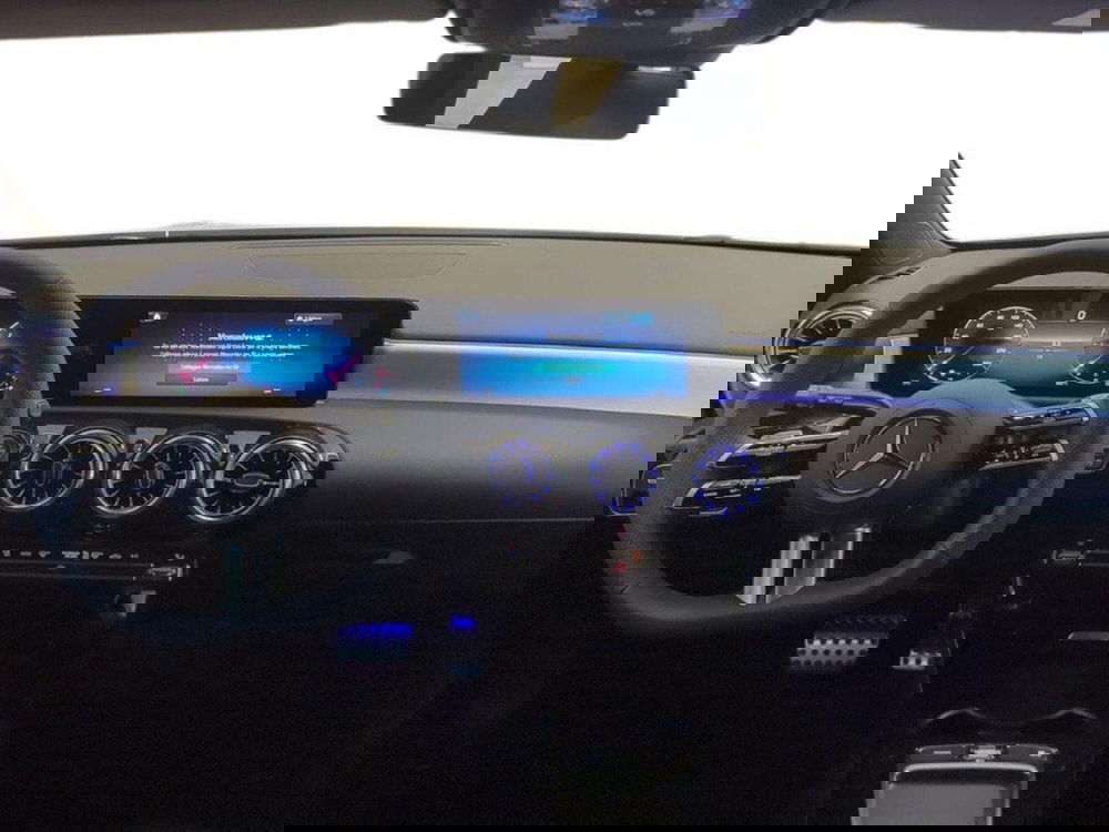 Mercedes-Benz Classe A Sedan nuova a Macerata (10)