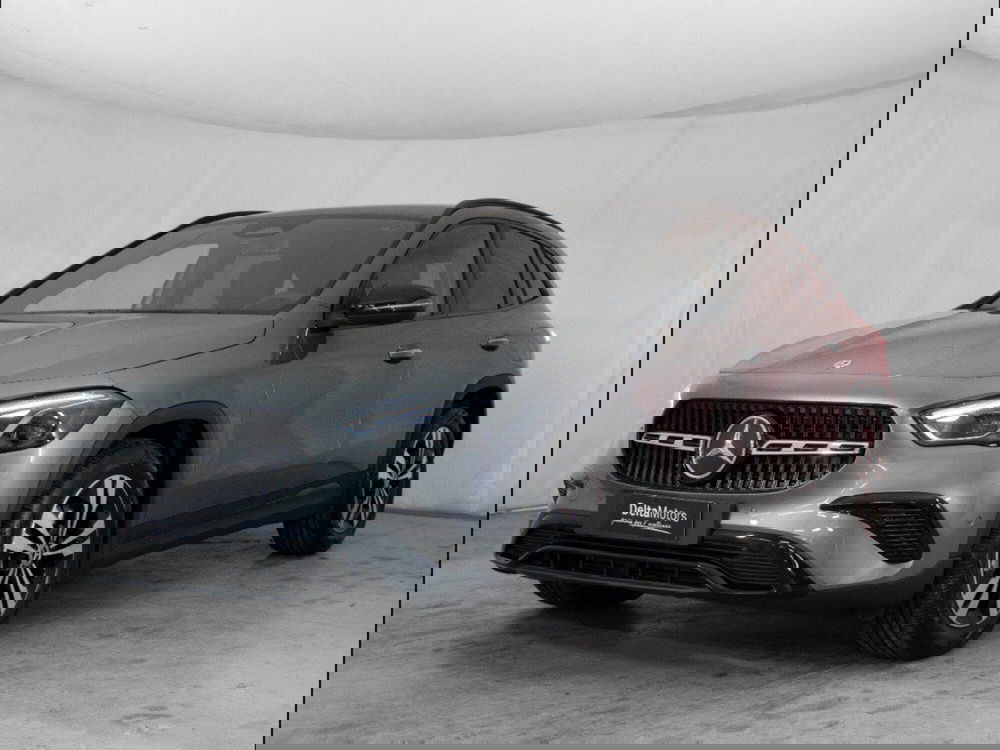 Mercedes-Benz GLA SUV nuova a Macerata