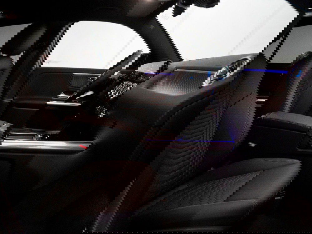 Mercedes-Benz GLA SUV nuova a Macerata (19)