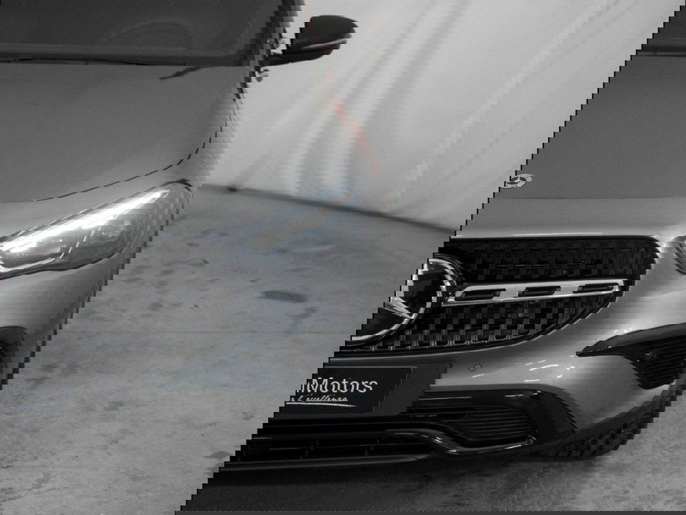 Mercedes-Benz GLA SUV nuova a Macerata (6)