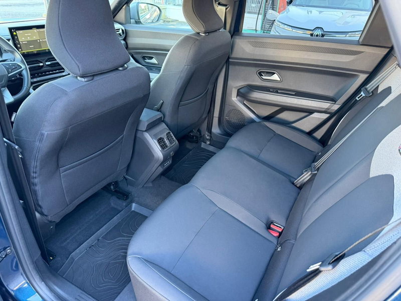 Dacia Bigster usata a Brescia (13)