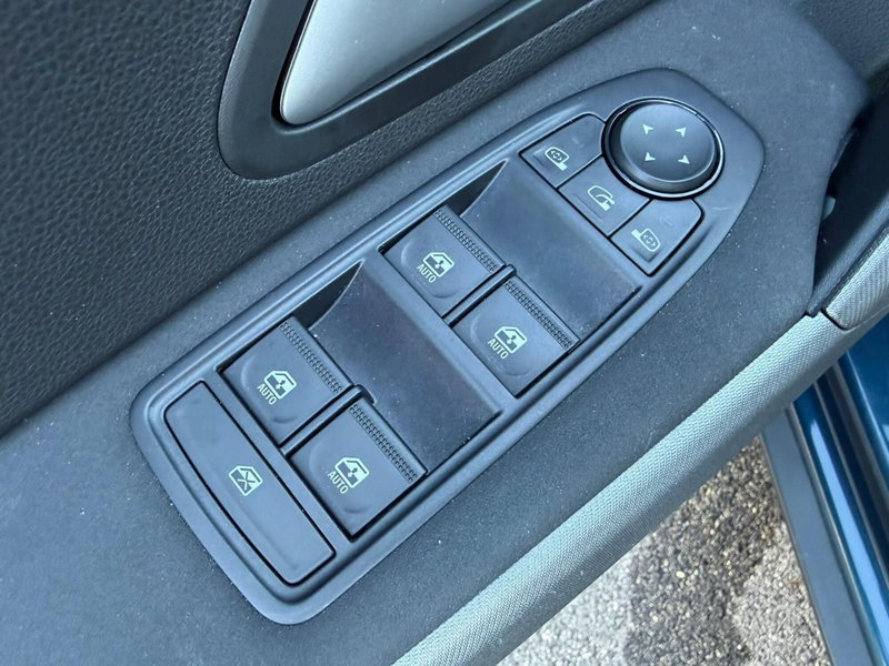 Dacia Bigster usata a Brescia (16)