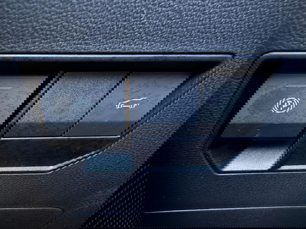 Dacia Bigster usata a Brescia (17)