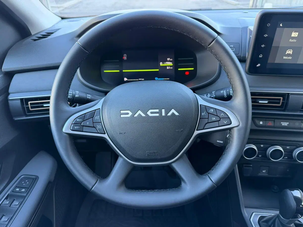 Dacia Jogger nuova a Brescia (12)