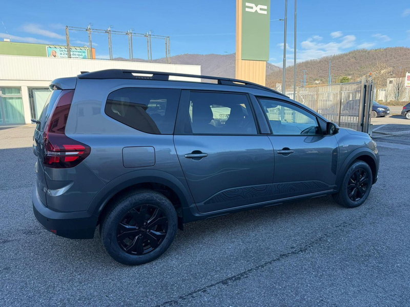 Dacia Jogger nuova a Brescia (3)