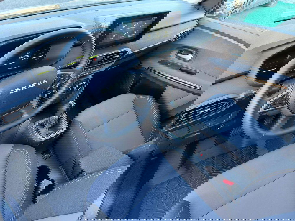 Dacia Jogger nuova a Brescia (7)