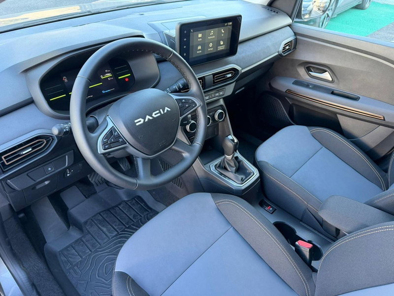 Dacia Jogger nuova a Brescia (7)