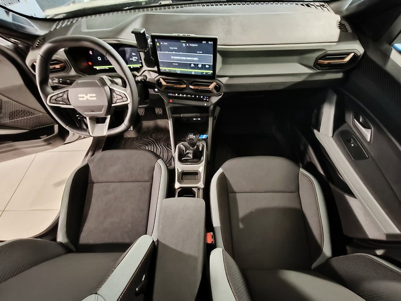 Dacia Bigster usata a Brescia (11)