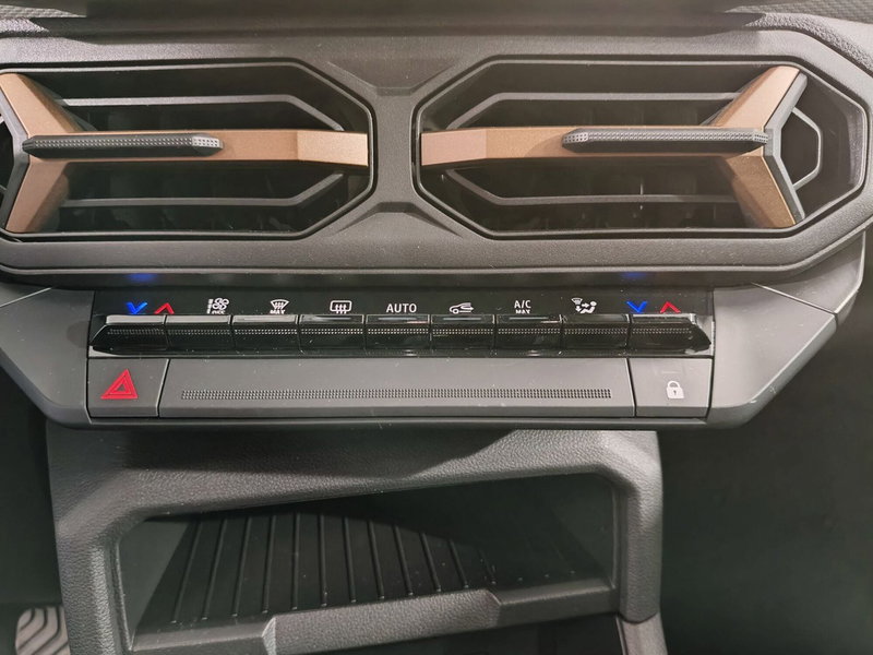 Dacia Bigster usata a Brescia (17)