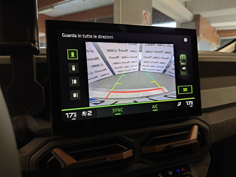 Dacia Bigster usata a Brescia (19)