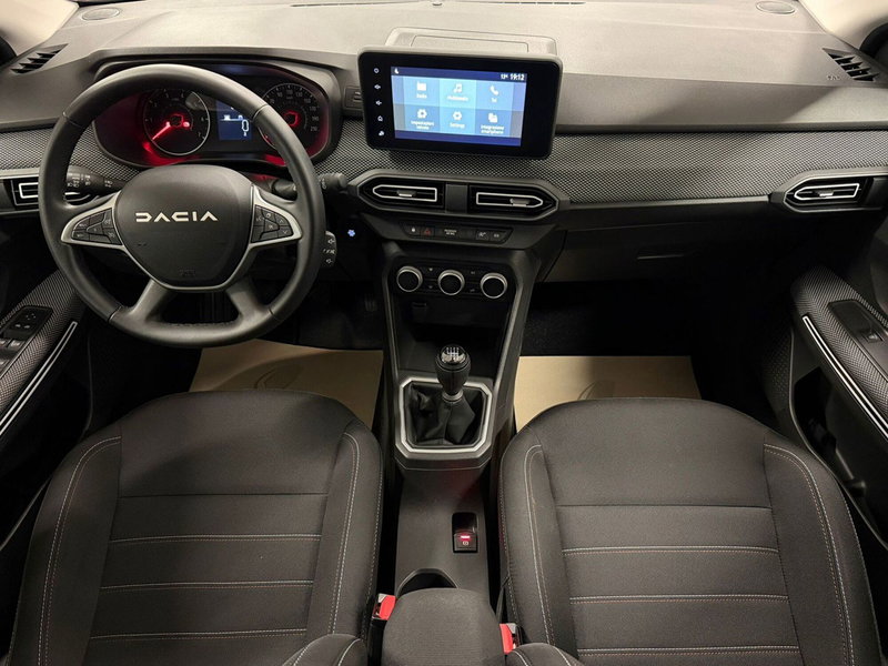 Dacia Jogger usata a Brescia (12)