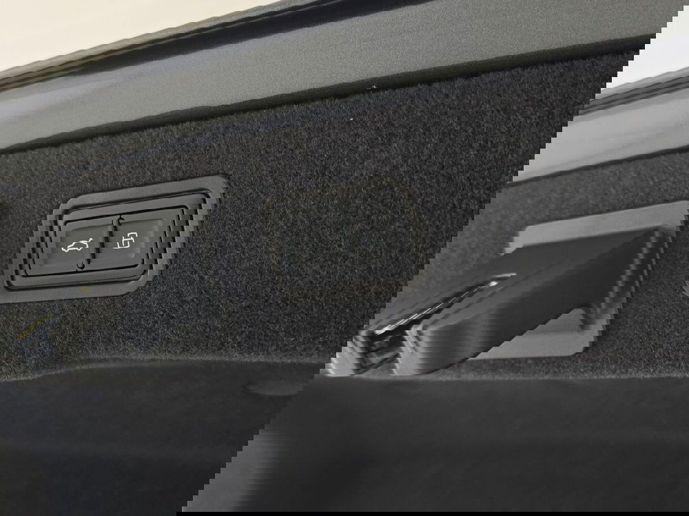 Audi A8 usata a Alessandria (10)