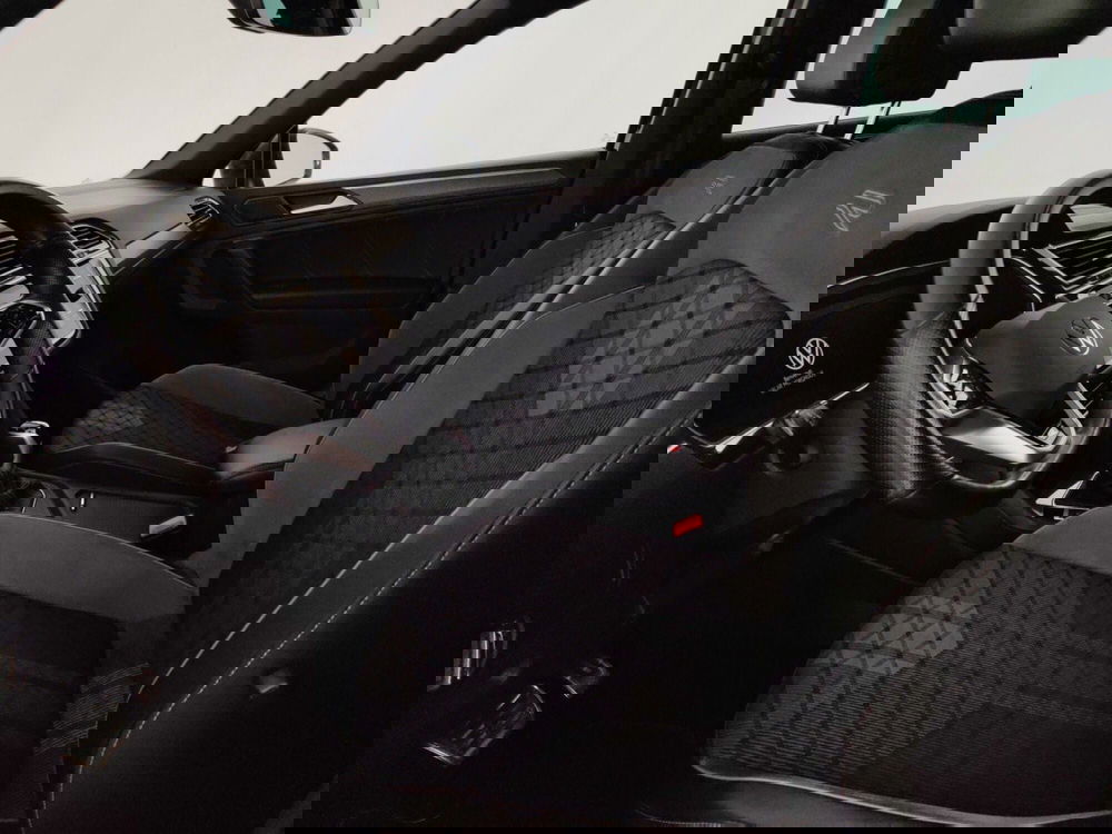 Volkswagen Tiguan usata a Massa-Carrara (7)