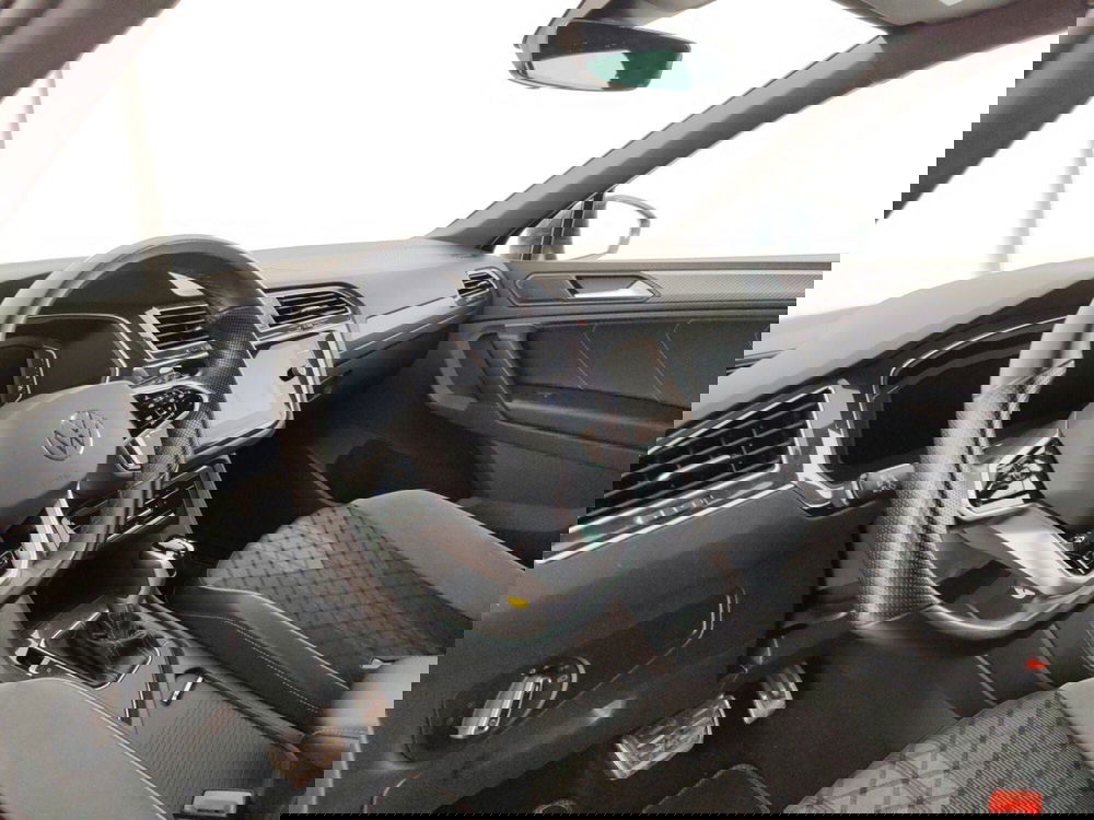 Volkswagen Tiguan usata a Massa-Carrara (8)