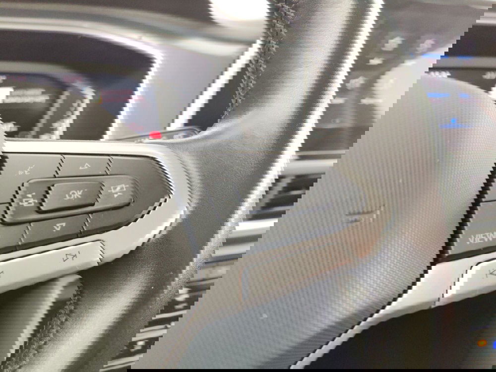 Volkswagen T-Roc usata a Massa-Carrara (13)