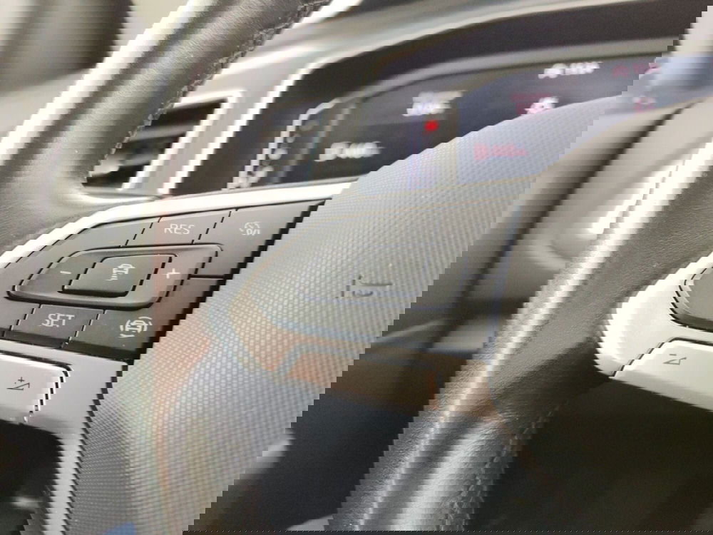 Volkswagen T-Roc usata a Massa-Carrara (14)