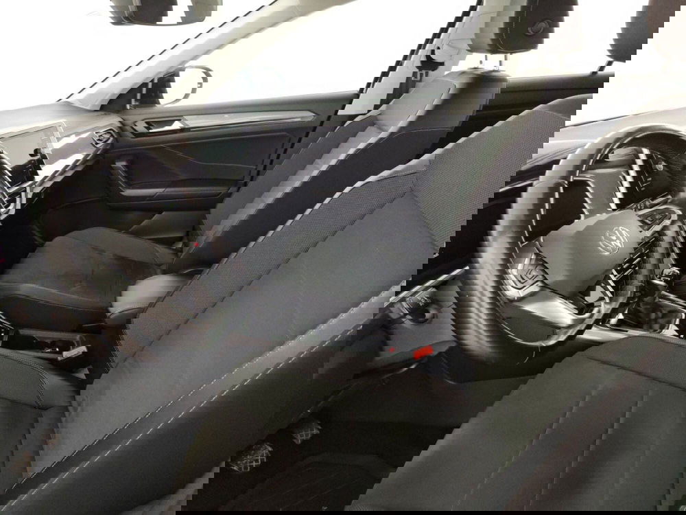 Volkswagen T-Roc usata a Massa-Carrara (7)