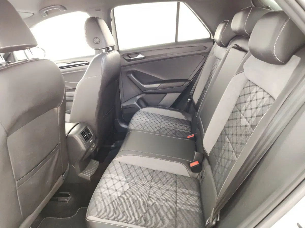 Volkswagen T-Roc usata a Massa-Carrara (10)