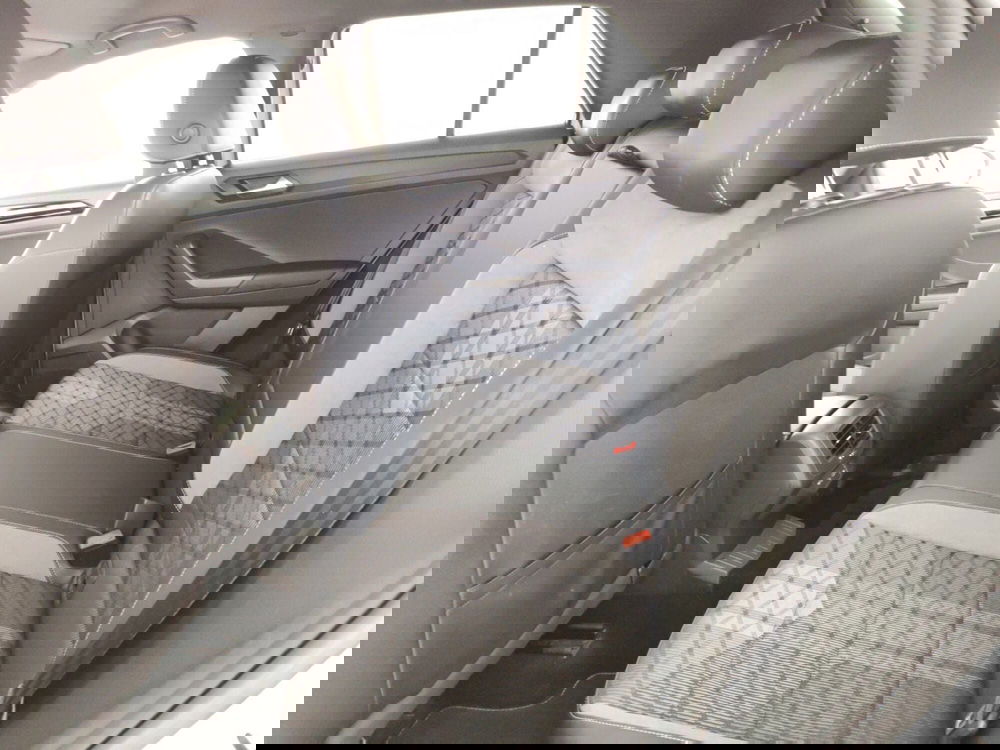 Volkswagen T-Roc usata a Massa-Carrara (10)