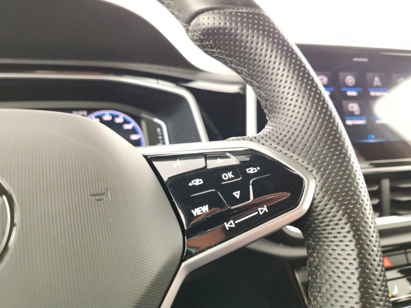 Volkswagen T-Roc usata a Massa-Carrara (13)