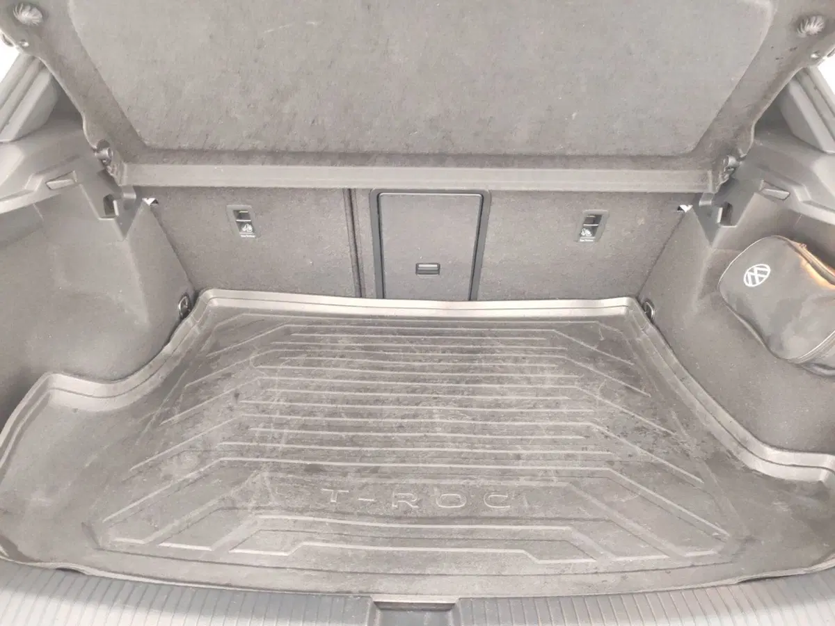 Volkswagen T-Roc usata a Massa-Carrara (16)