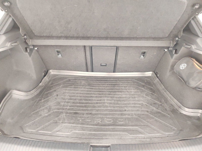 Volkswagen T-Roc usata a Massa-Carrara (16)