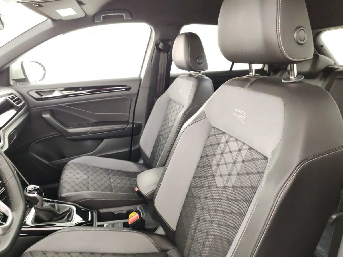 Volkswagen T-Roc usata a Massa-Carrara (9)