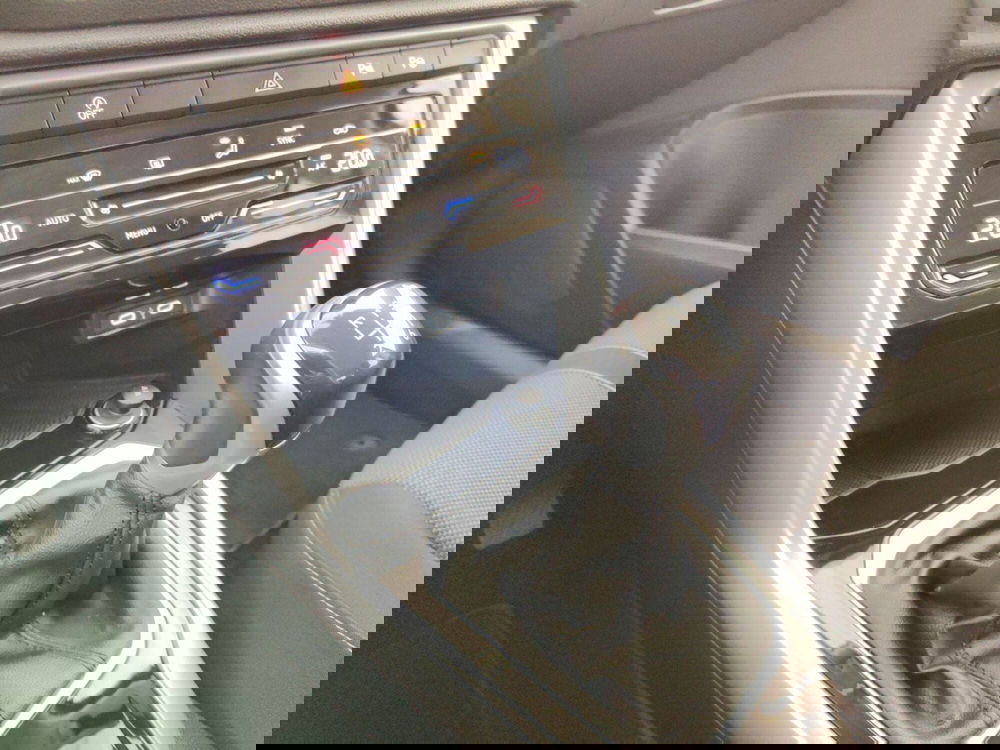 Volkswagen T-Roc usata a Massa-Carrara (11)