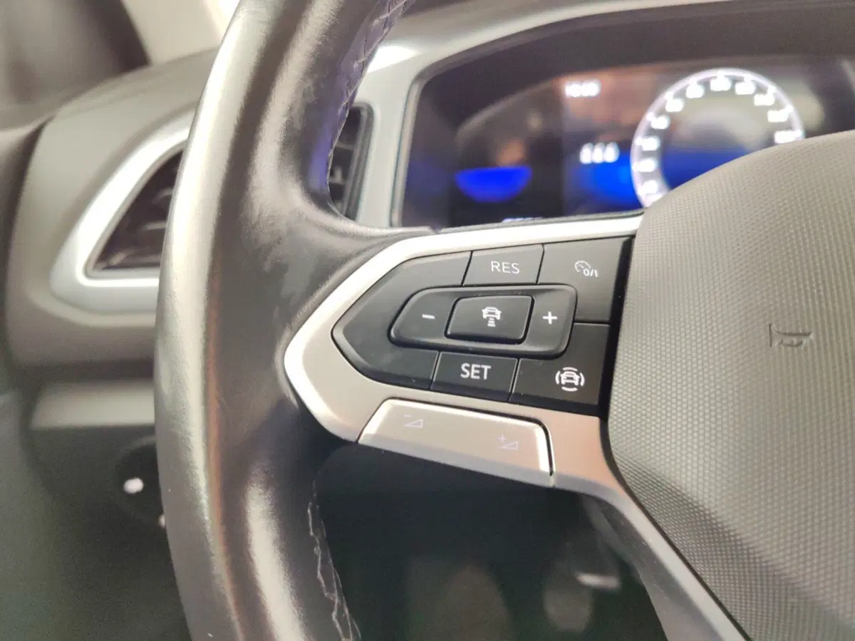 Volkswagen T-Roc usata a Massa-Carrara (14)
