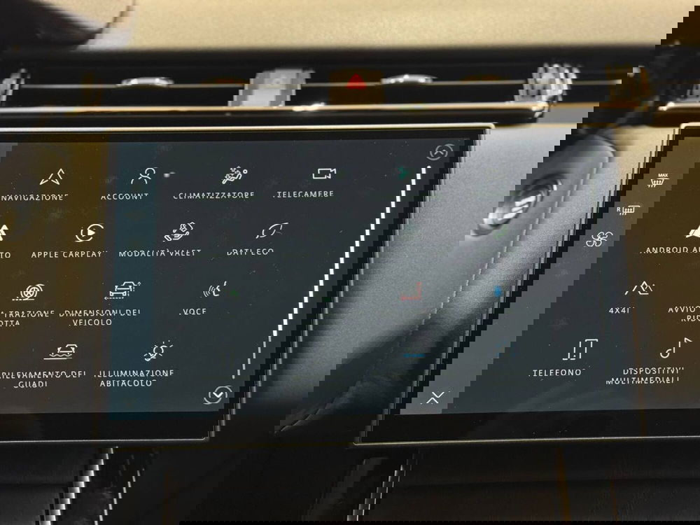 Land Rover Range Rover Velar usata a Savona (16)