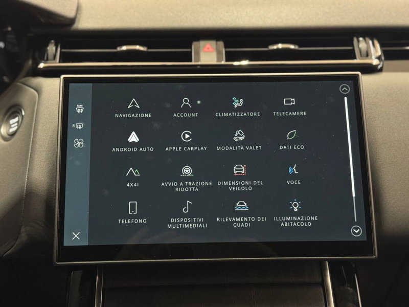 Land Rover Range Rover Velar usata a Savona (16)