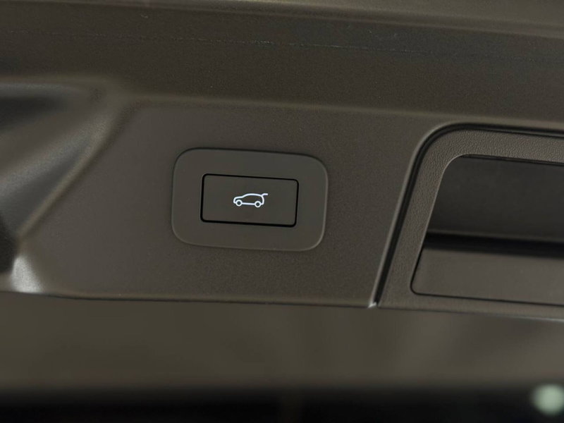 Land Rover Range Rover Velar usata a Savona (17)