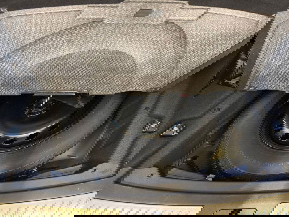 Land Rover Range Rover Velar usata a Savona (18)