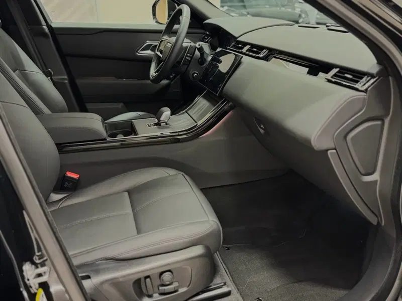 Land Rover Range Rover Velar usata a Savona (3)