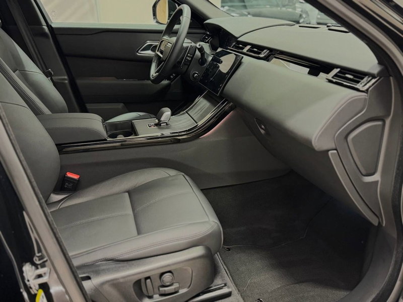 Land Rover Range Rover Velar usata a Savona (3)