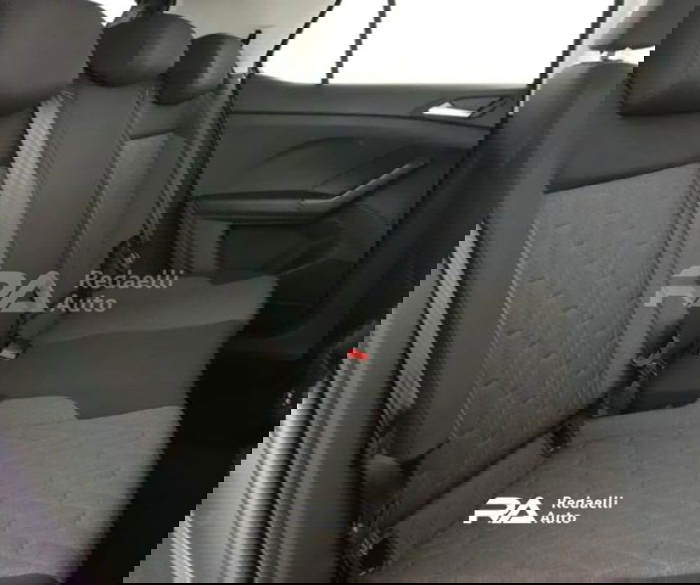 Volkswagen T-Cross nuova a Lecco (4)