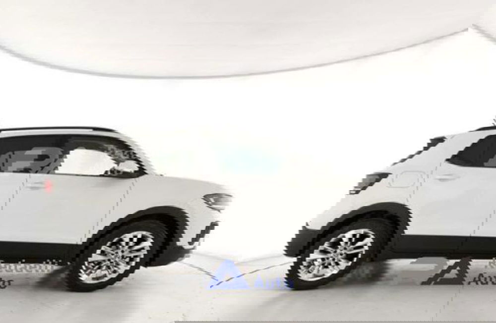 Volkswagen T-Cross nuova a Lecco (3)