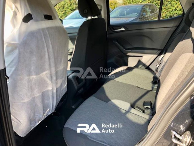 Volkswagen T-Cross nuova a Lecco (6)