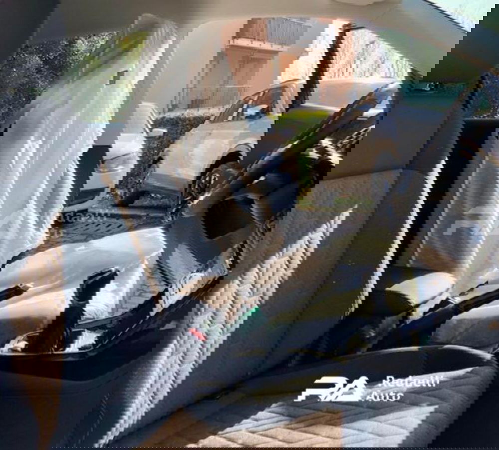 Volkswagen T-Cross nuova a Lecco (8)