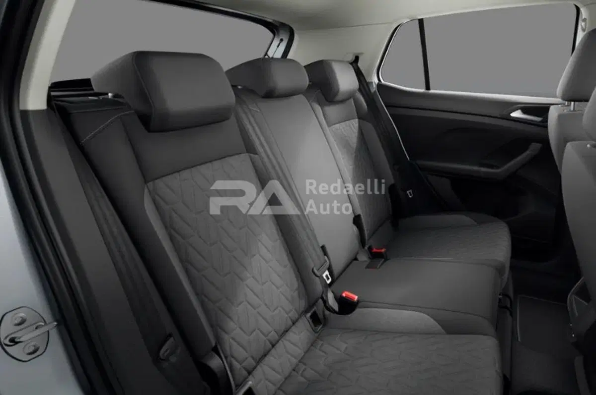 Volkswagen T-Cross nuova a Lecco (7)