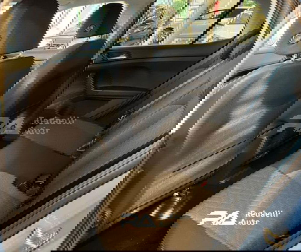 Volkswagen T-Cross nuova a Lecco (6)