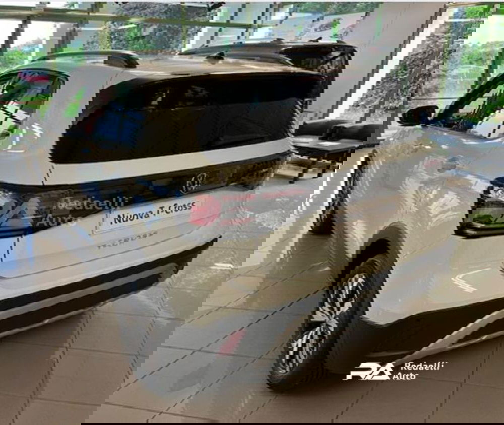 Volkswagen T-Cross nuova a Lecco (5)