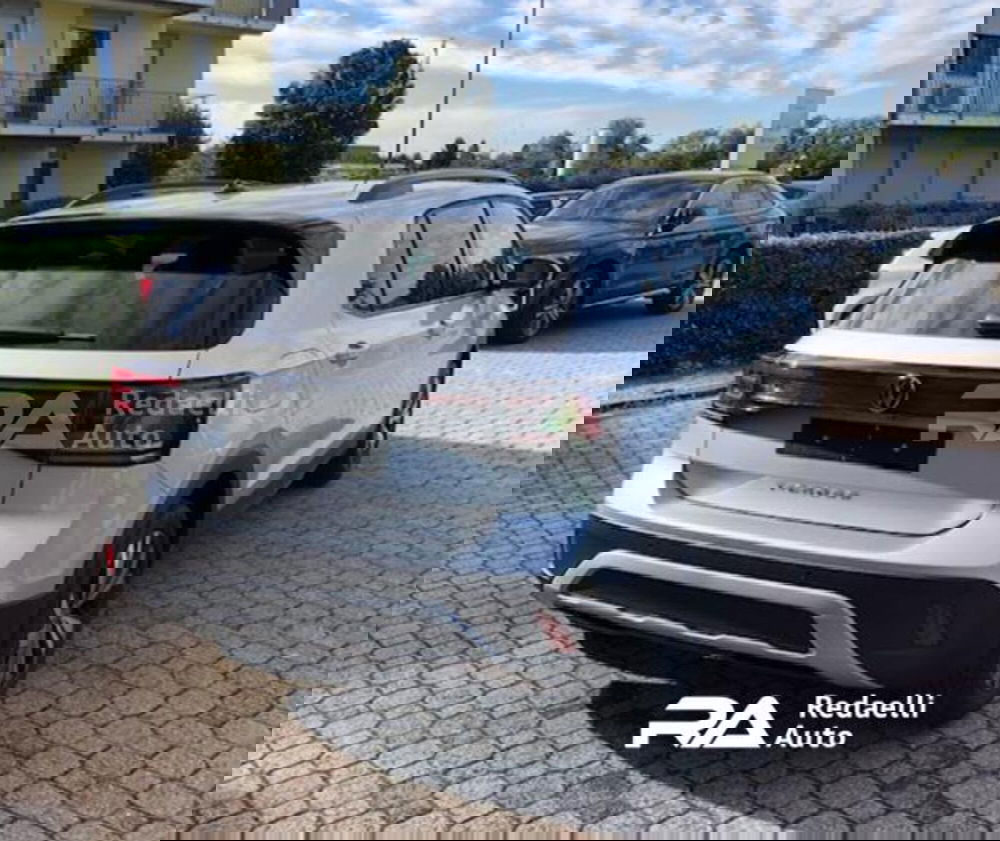 Volkswagen T-Cross nuova a Lecco (3)