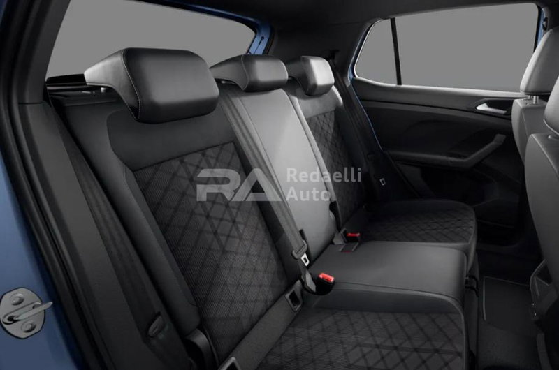 Volkswagen T-Cross nuova a Lecco (7)